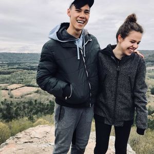 Meet your Posher, Carlye